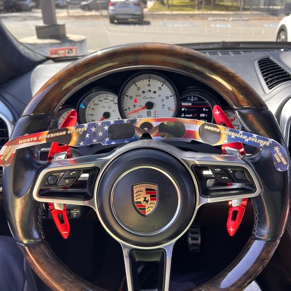 Meet your Posher, Aaron - Picture 2 of 16